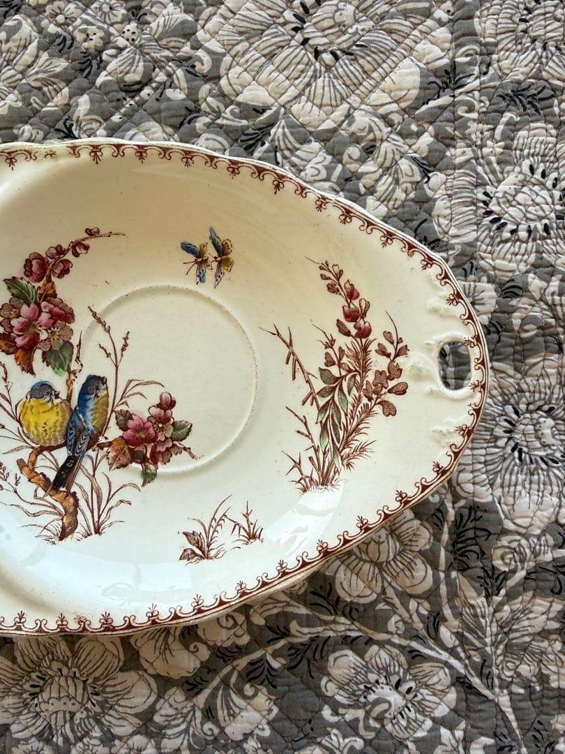 フランスアンティークリュネビィル窯のMesangeソーサーデザートプレート