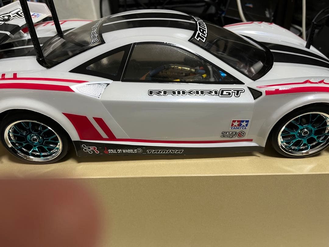 さらに値下げ タミヤTCー01シャ－シRAIKIRI GTボディ付き