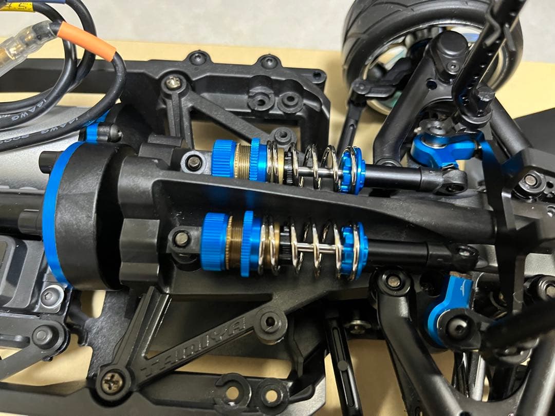 さらに値下げ タミヤTCー01シャ－シRAIKIRI GTボディ付き