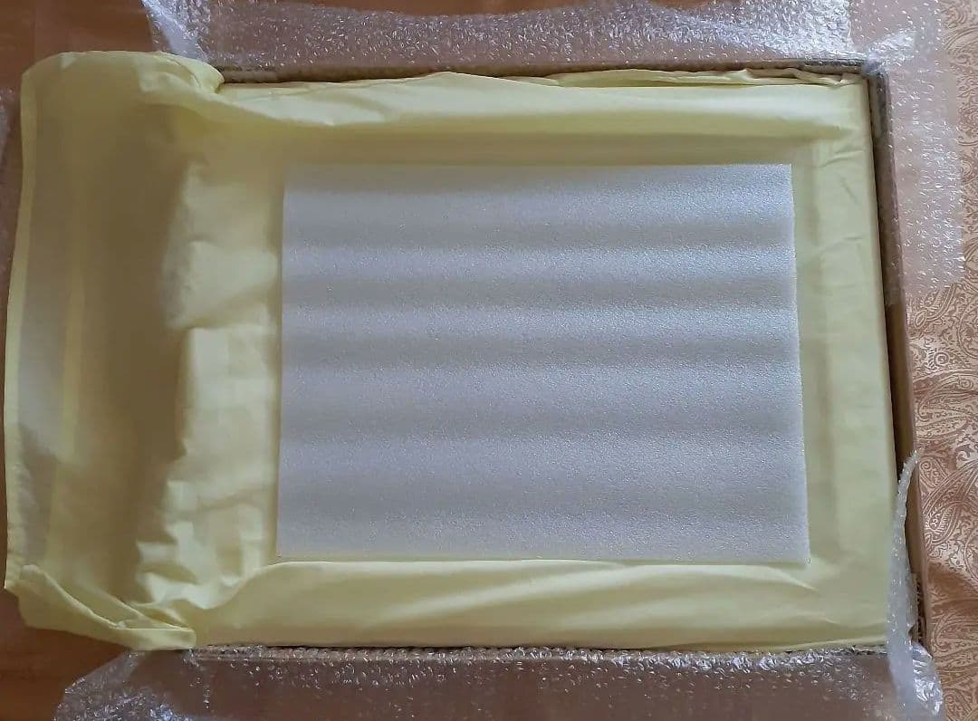 油絵　額縁入り「　シャチ　」　サイズF6