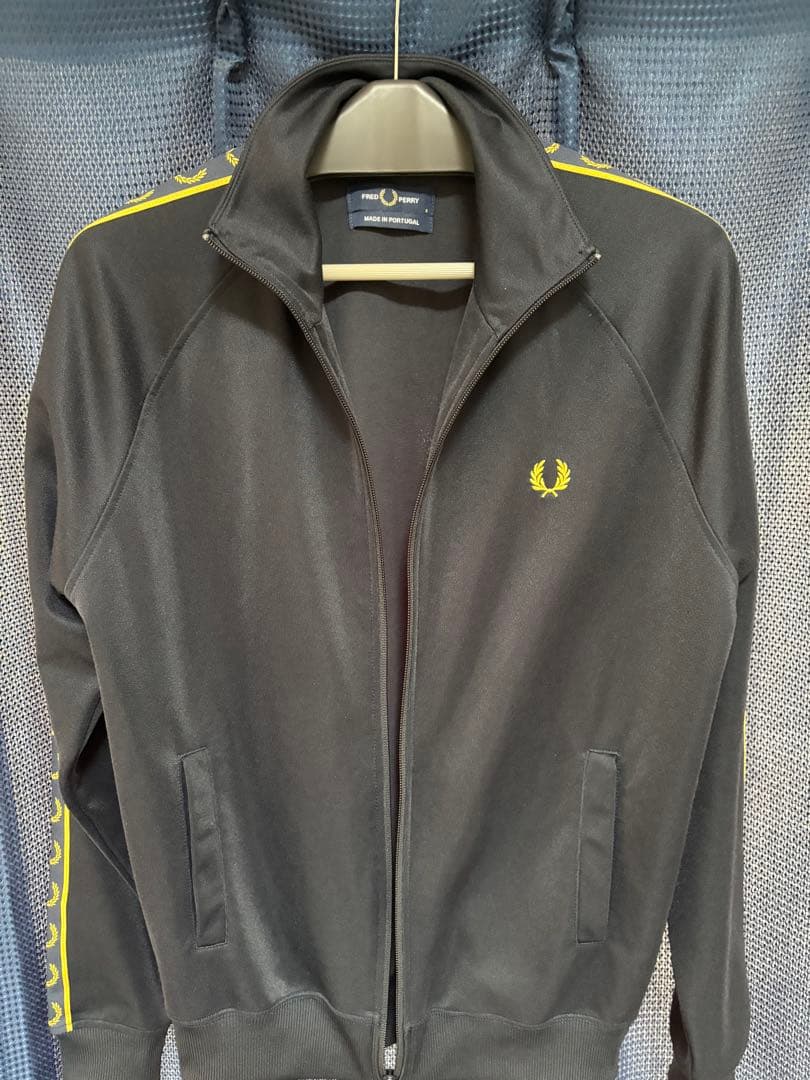 フレッドペリー/トラックジャケット/ネイビー✖️イエロー/Sサイズ
