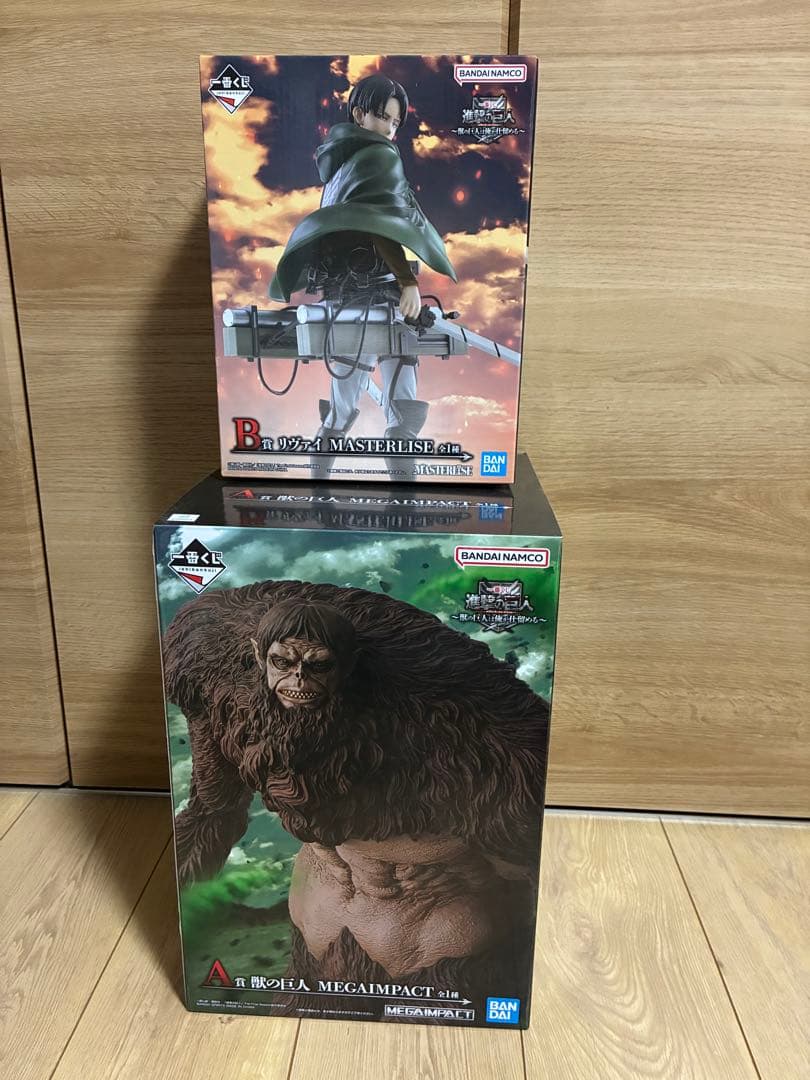 進撃の巨人　一番くじ　獣の巨人　リヴァイ　フィギュア