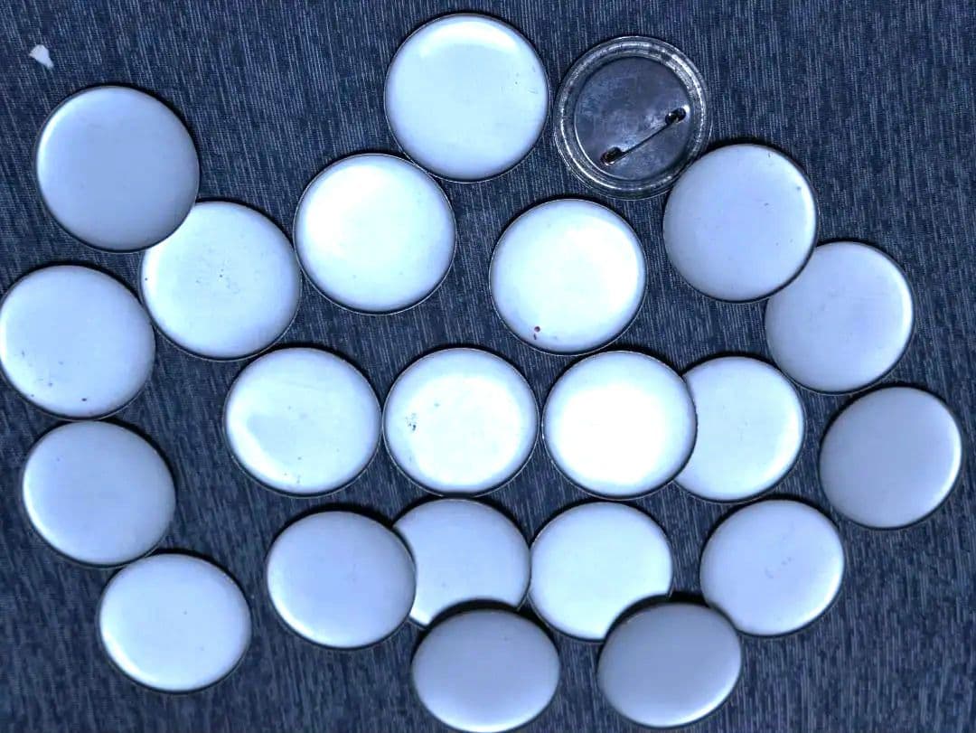 モンチッチ CANバッジ もんちっち Monchhichi SEKIGUCHI