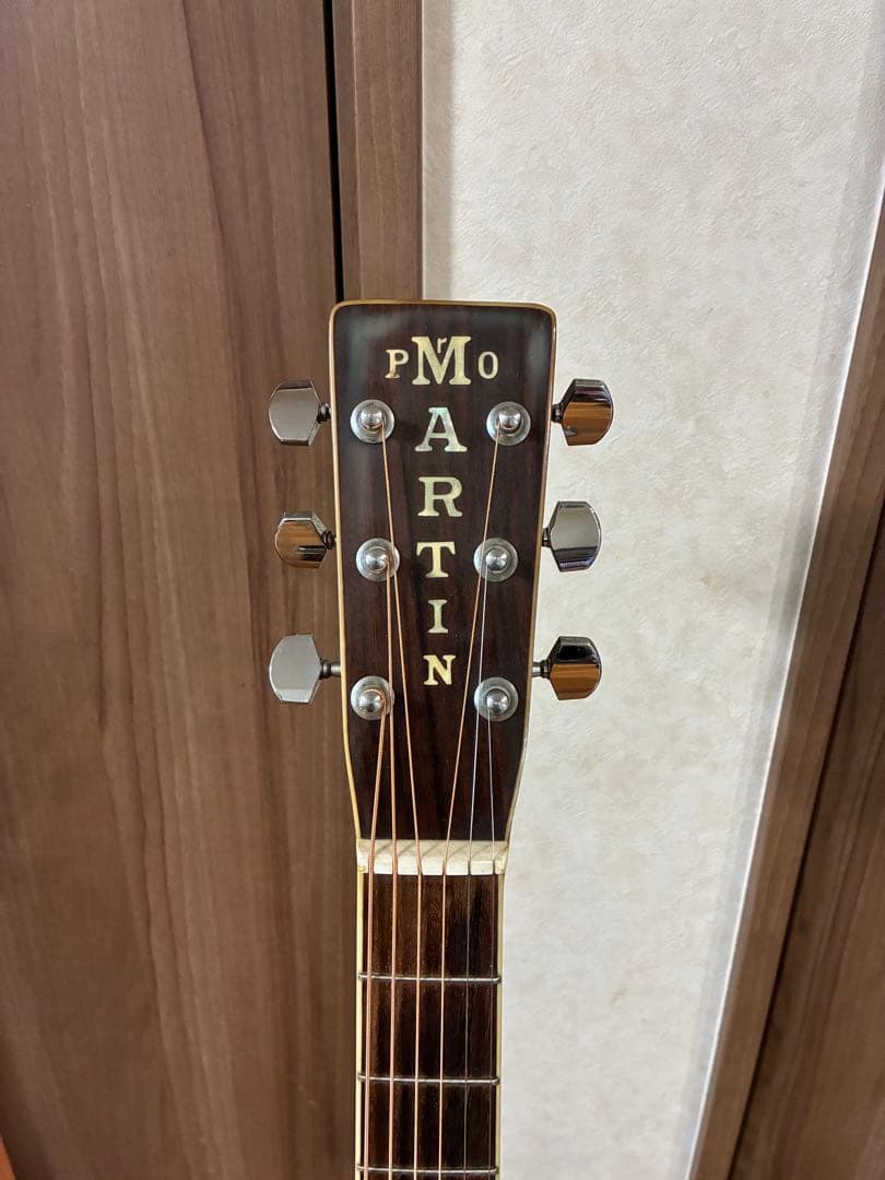 ProMartin w-200 縦ロゴ　アコースティックギター