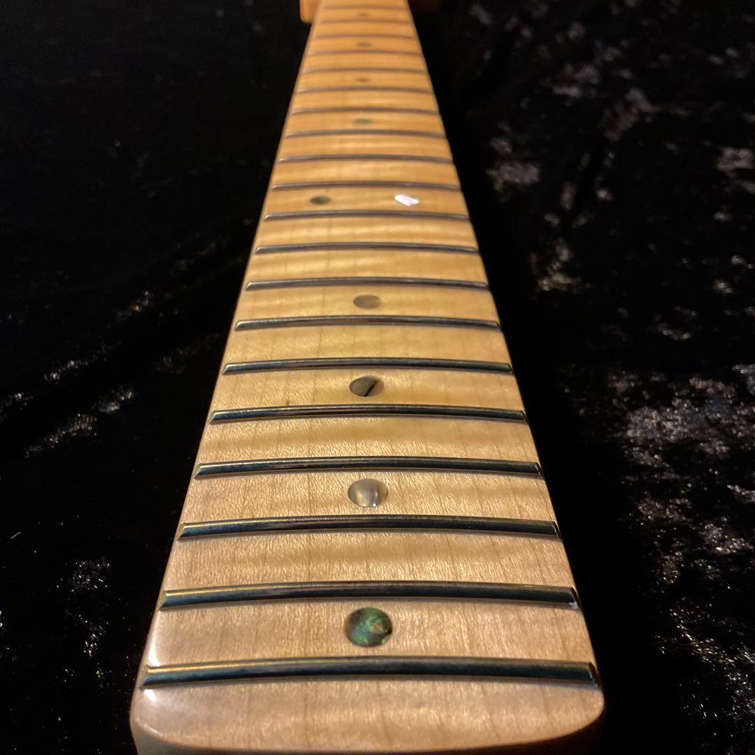 カナダ産フレイムメイプル　エレキギターネック　ストラトキャスター　ナチュラル