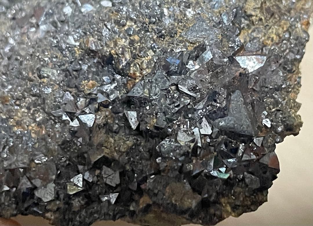 磁鉄鉱結晶 栗生鉱山 長野県 国産鉱物