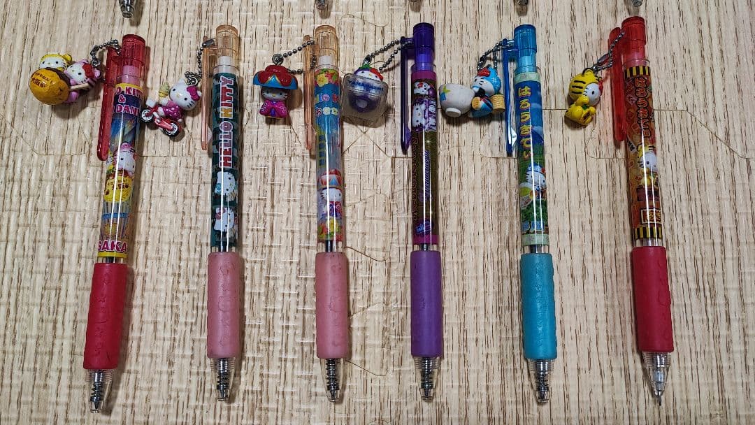 ハローキティ ストラップ付きボールペンセット 12本