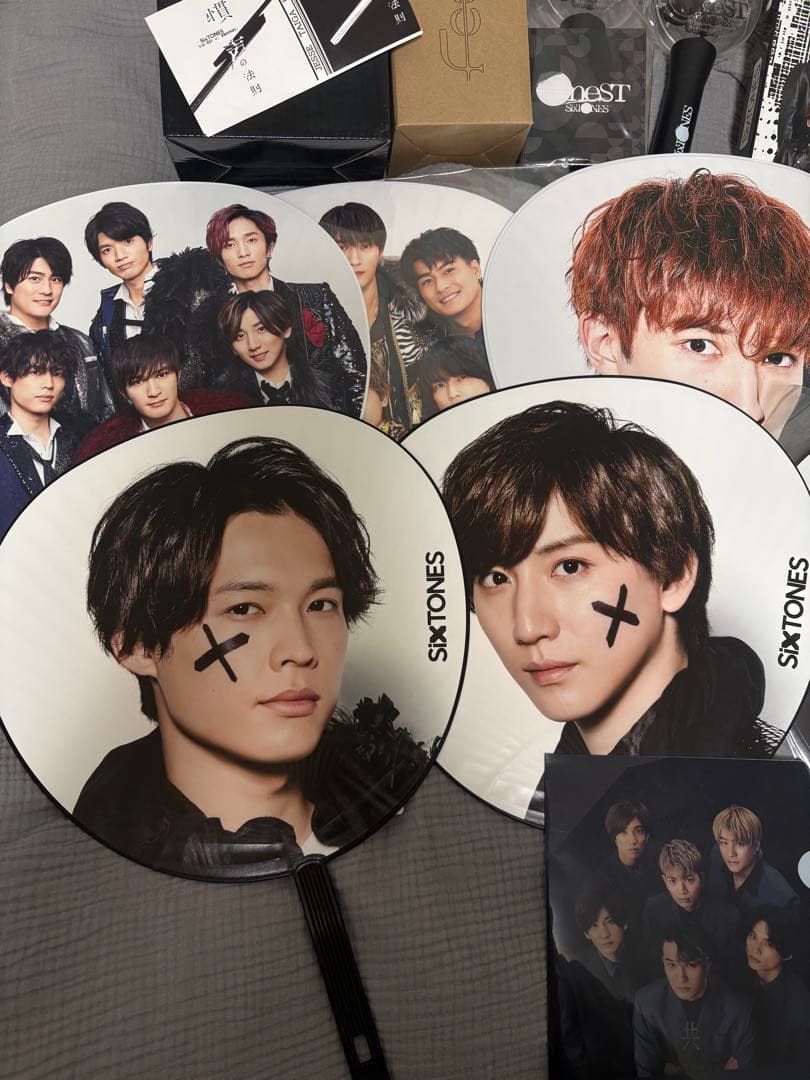 SixTONES グッズ まとめ売り