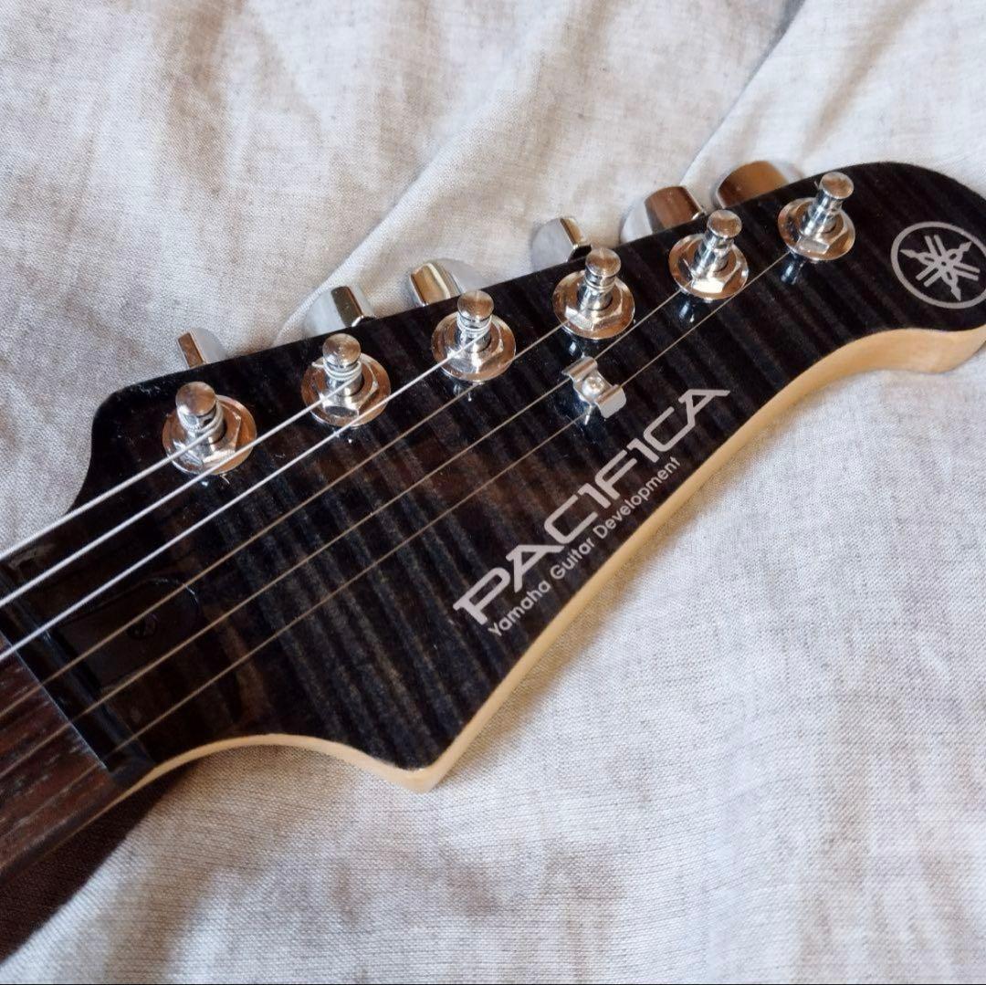 YAMAHA PACIFICA 212VFM ヤマハのパシフィカ、弾きやすいです