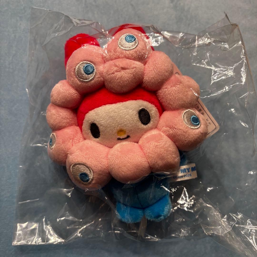 新品未使用　関西万博　ミャクミャク　サンリオ　カラビナ　BC マイメロ　なりきり