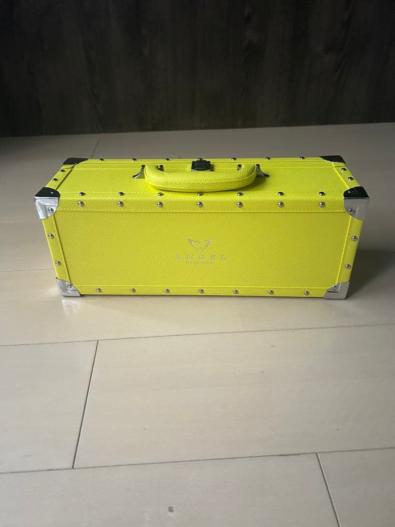 ANGEL スタッズ付きイエローボックス 値下げ交渉⭕️