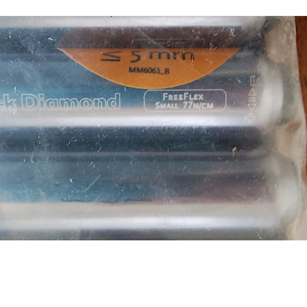 BD テレマークビンディング用 FREEFLEX カートリッジ 1組（4本）.