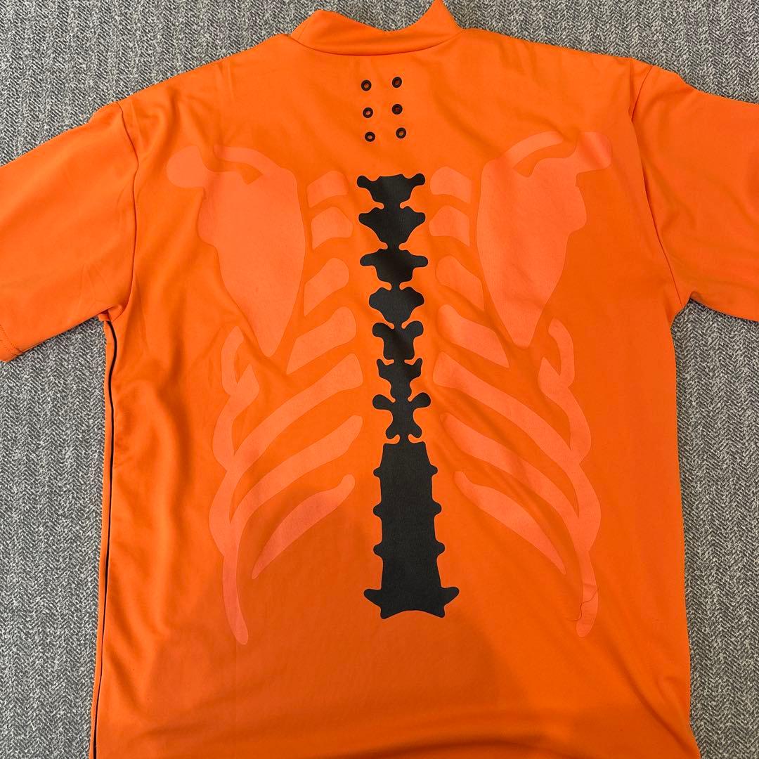 Russeluno オレンジシャツ 骨格デザイン