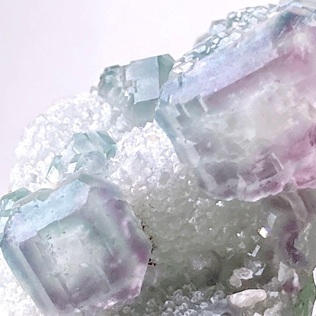 バ*チ様 『永春』　フローライト　蛍石　原石　鉱物標本　天然石　162