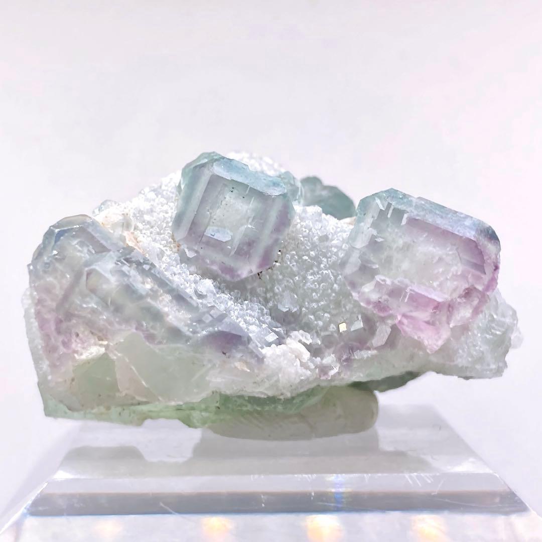 バ*チ様 『永春』　フローライト　蛍石　原石　鉱物標本　天然石　162