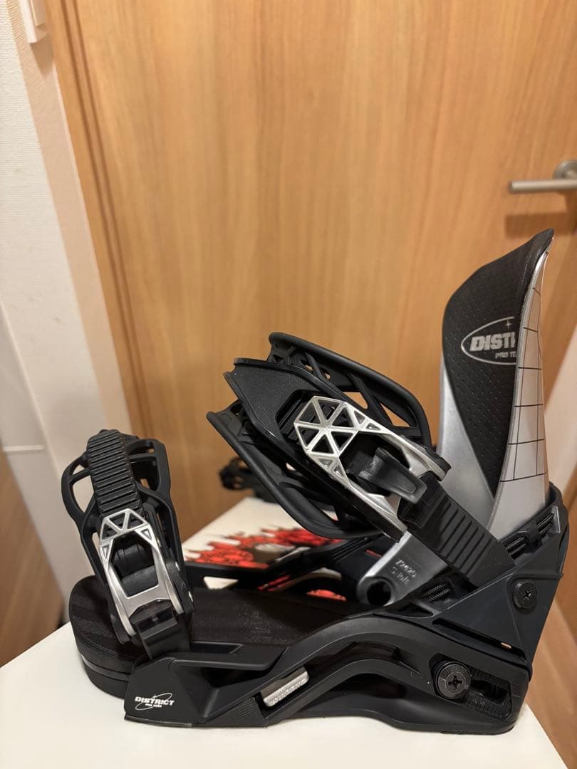 スノーボード3点セット（板+ビンディング+ブーツ）+おまけケース付き
