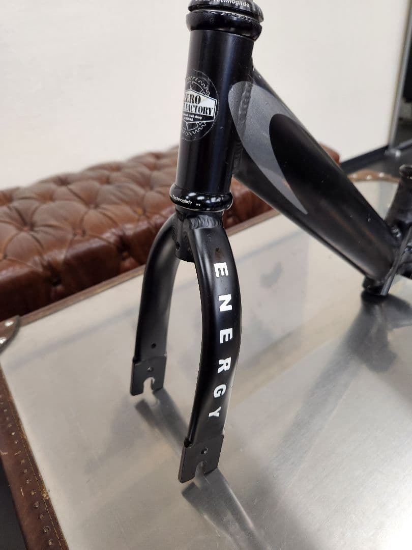 ZEROBIKEFACTORY　VANISH バニッシュ ランバイク