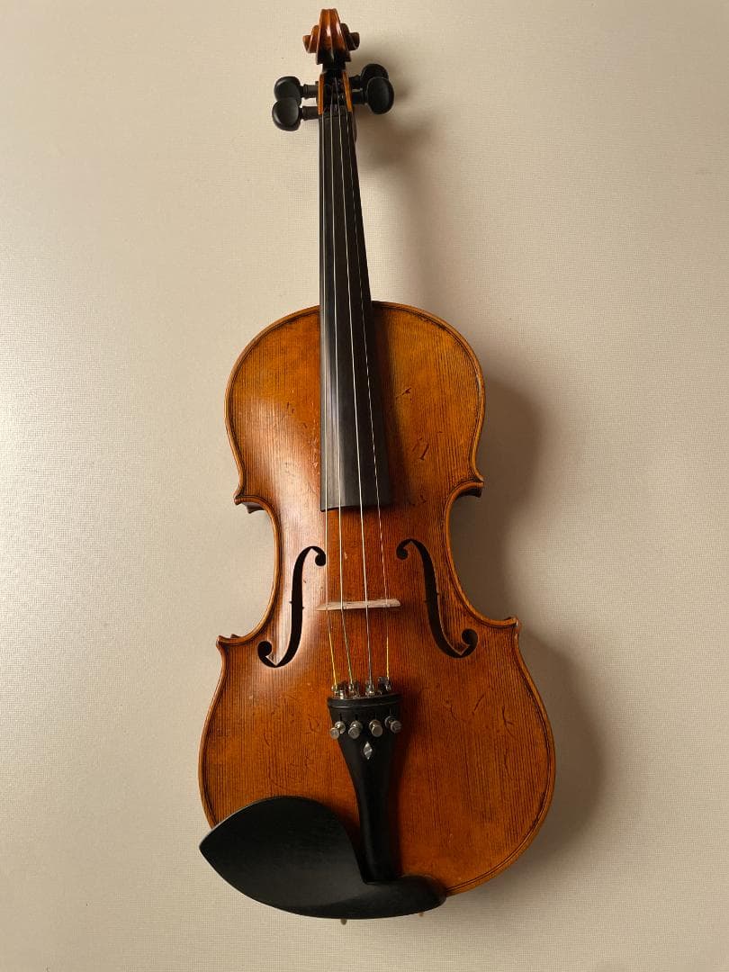 ドイツ製 バイオリン 美しいワンピースバック ４／４サイズ 駒調整済み