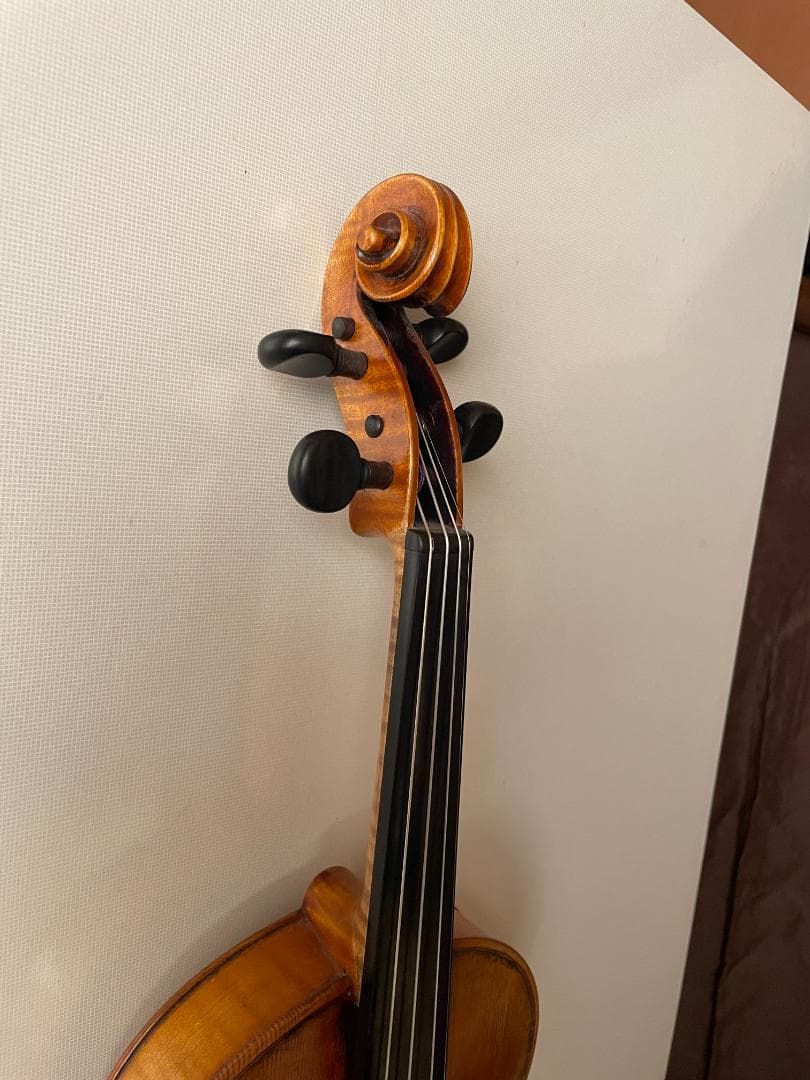 ドイツ製 バイオリン 美しいワンピースバック ４／４サイズ 駒調整済み
