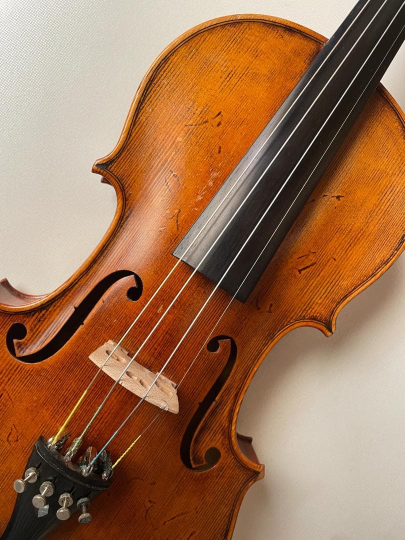 ドイツ製 バイオリン 美しいワンピースバック ４／４サイズ 駒調整済み