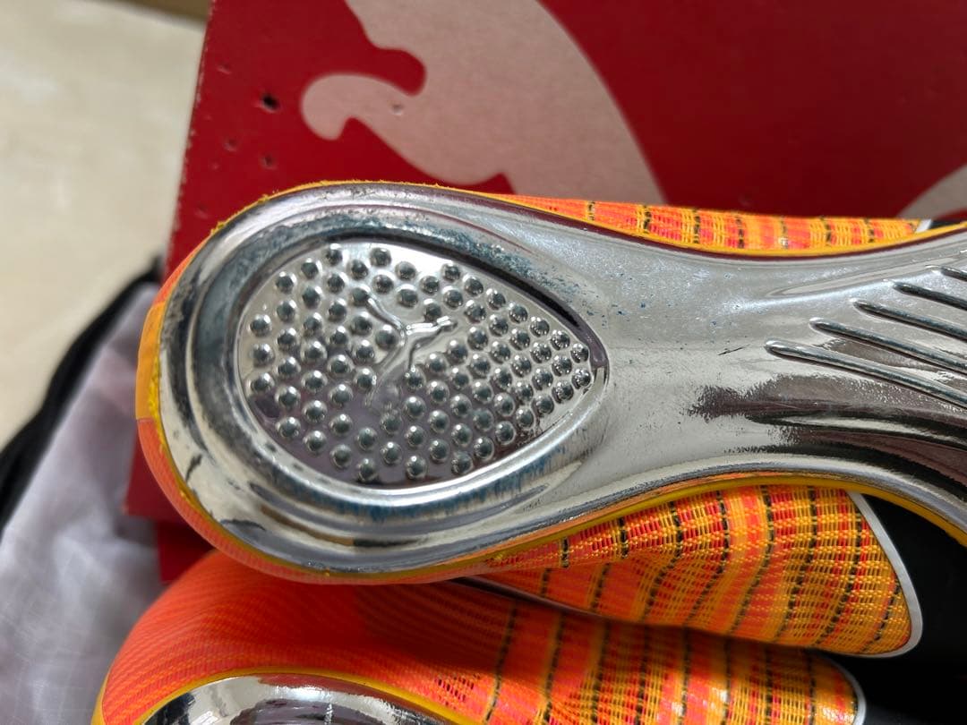 Puma 陸上競技用スパイクシューズ オレンジ/イエロー