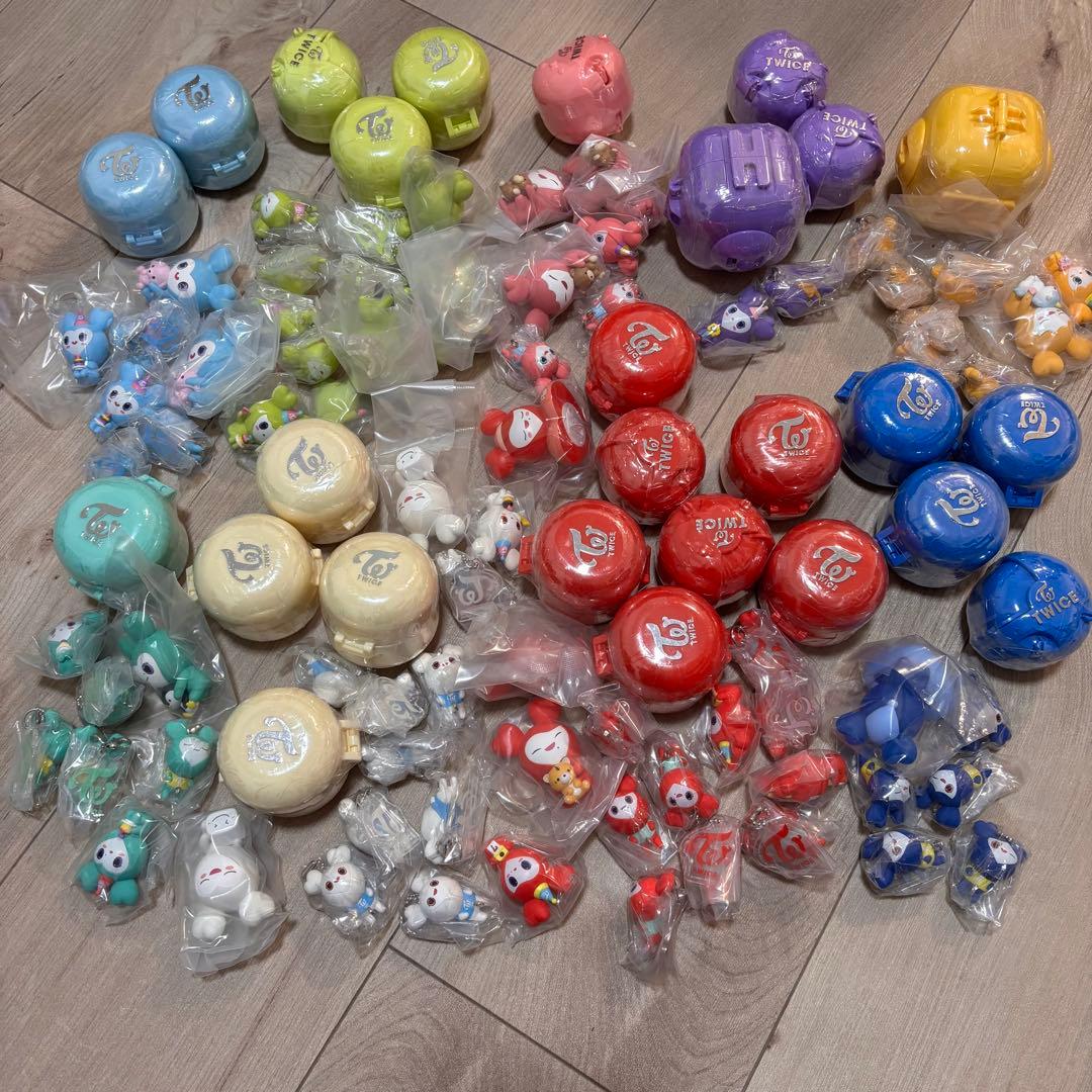 バンダイ TWICE LOVELYS ラブリー ガチャガチャ まとめ売り 大量