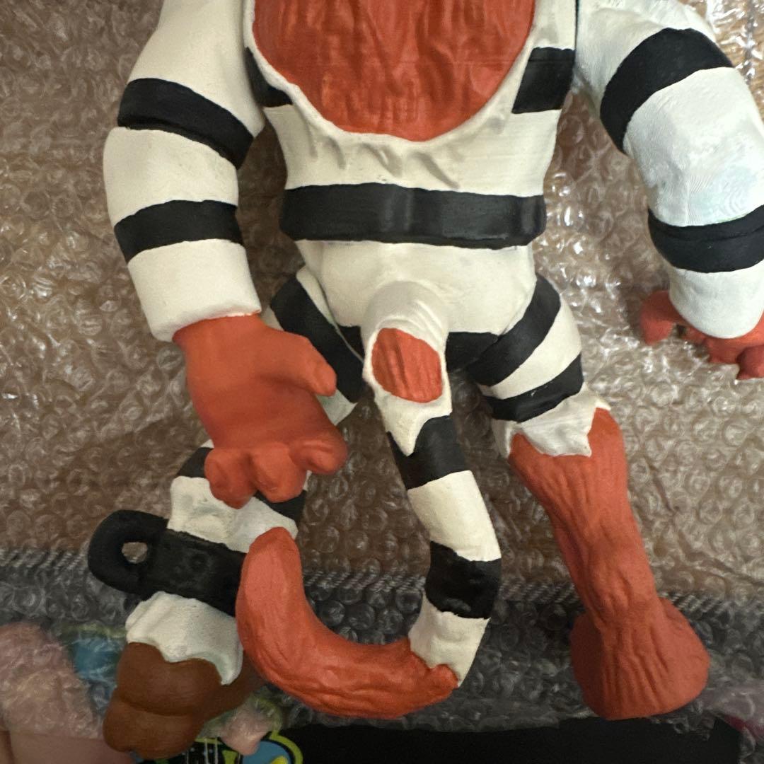 ミュータント　タートルズ　ネコ