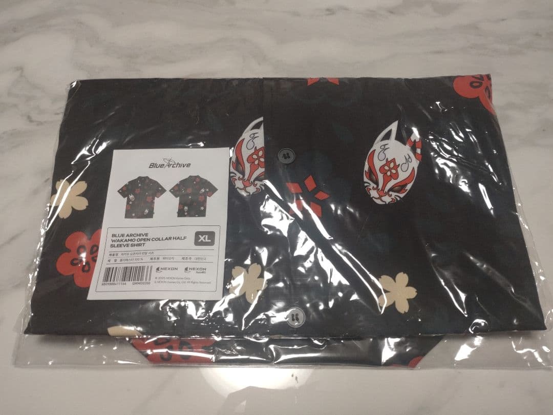 ラスト1点【韓国限定】ブルーアーカイブ 3.5周年記念公式MD【ワカモ】シャツ