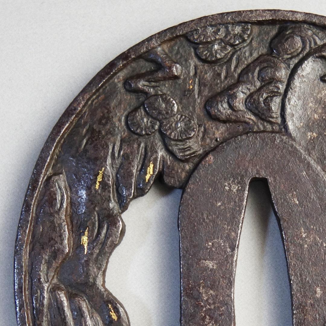 【岩窟賢人巻物図鍔 銅象嵌】 鍔 鐔 鉄地 刀装具 日本刀 武具 江戸 骨董