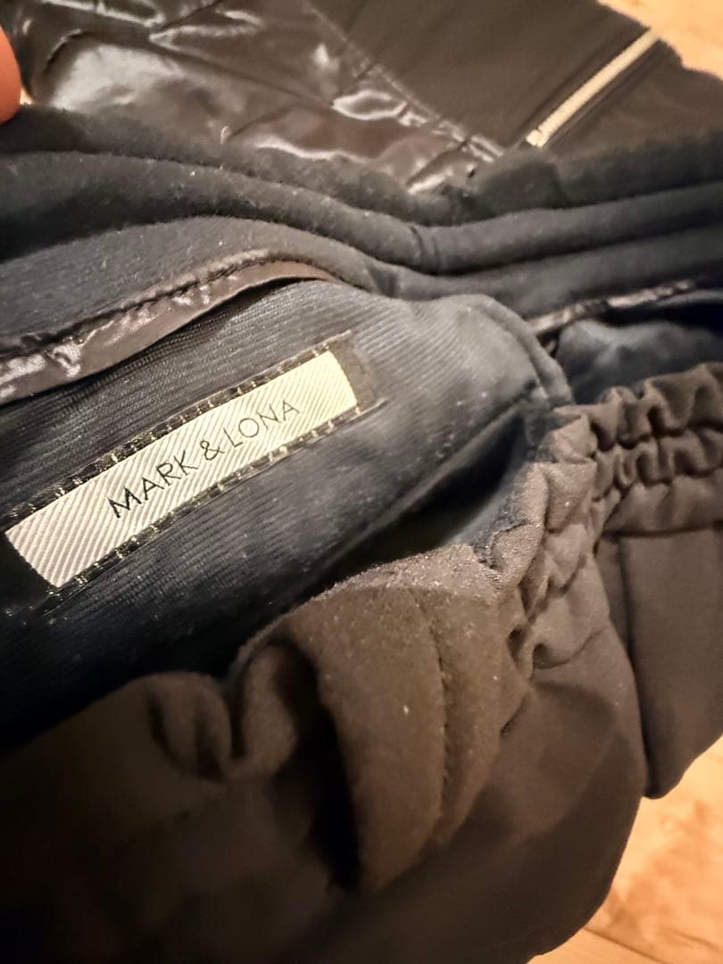 MARK & LONA ダウン入りゴルフパンツ／ブラック／防寒高機能・テーパード