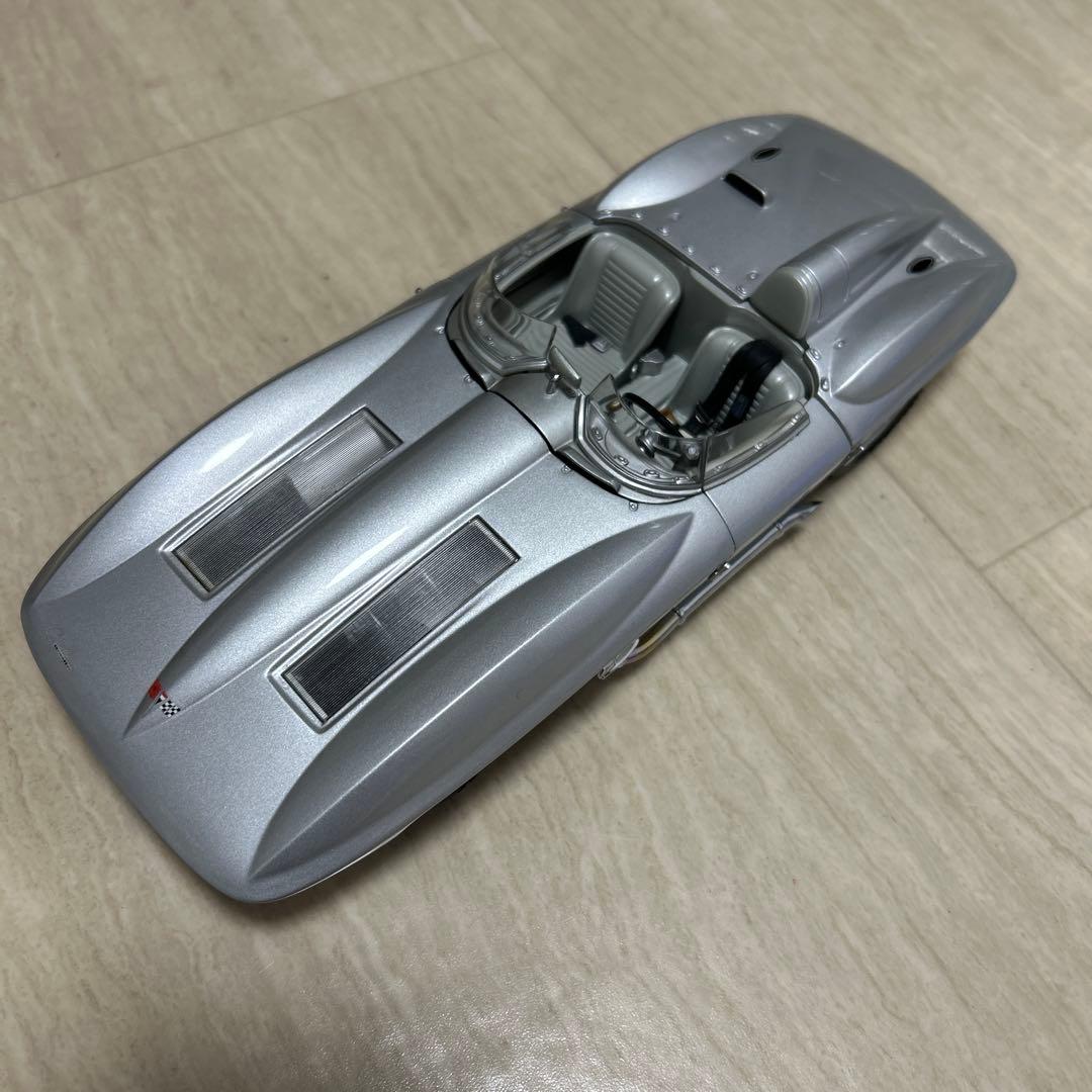 AUTOart 1/18スケール、1959 シボレー・コルベット・スティングレイ