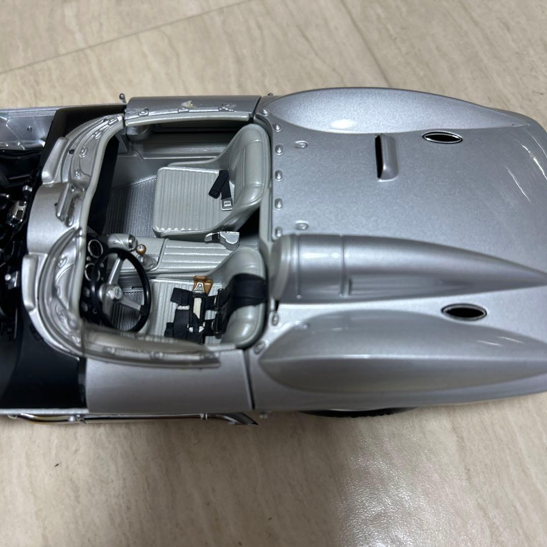 AUTOart 1/18スケール、1959 シボレー・コルベット・スティングレイ