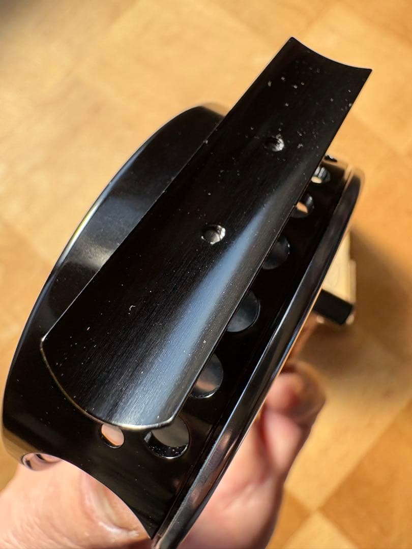 sage フライリール　ブラック メタル製 ケース　予備部品　箱付き