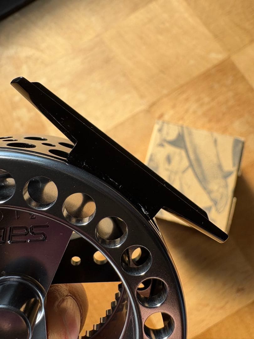 sage フライリール　ブラック メタル製 ケース　予備部品　箱付き