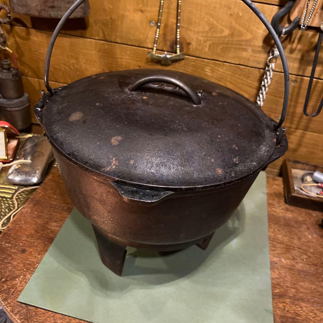 ヴィンテージLODGEダッチオーブン　五徳付き！！