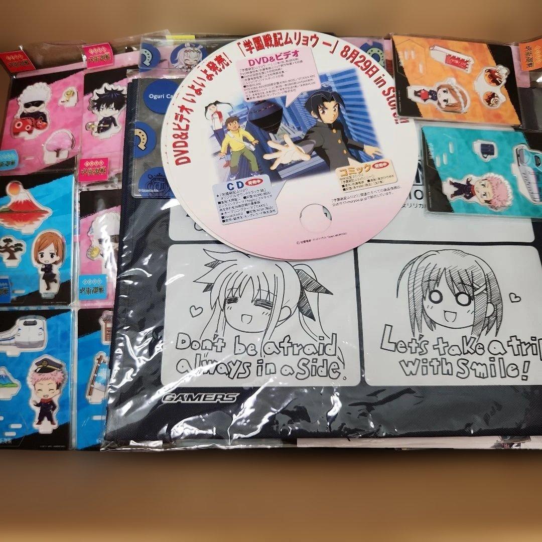 ノンジャンル　アニメグッズ　まとめ売り 550個程度