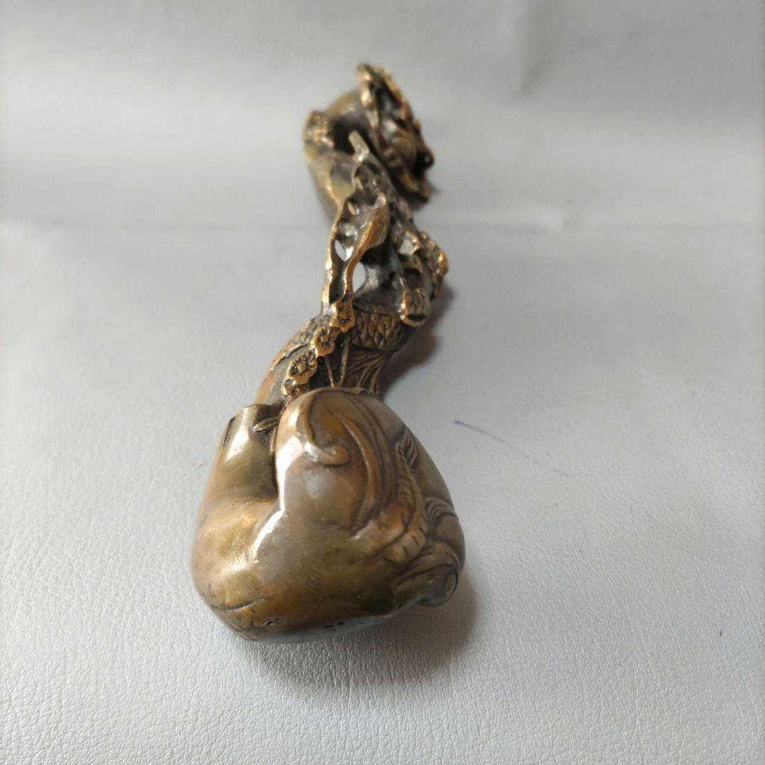 銅製龍置物　如意