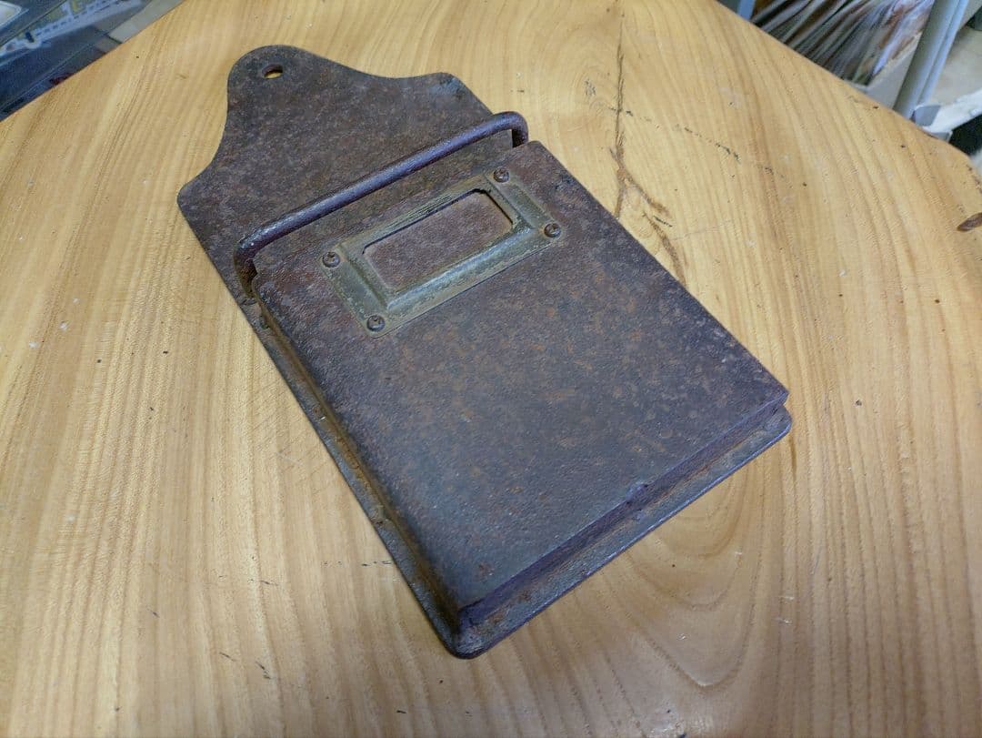 アンティーク　レトロ　郵便受け　新聞受け　アイアン