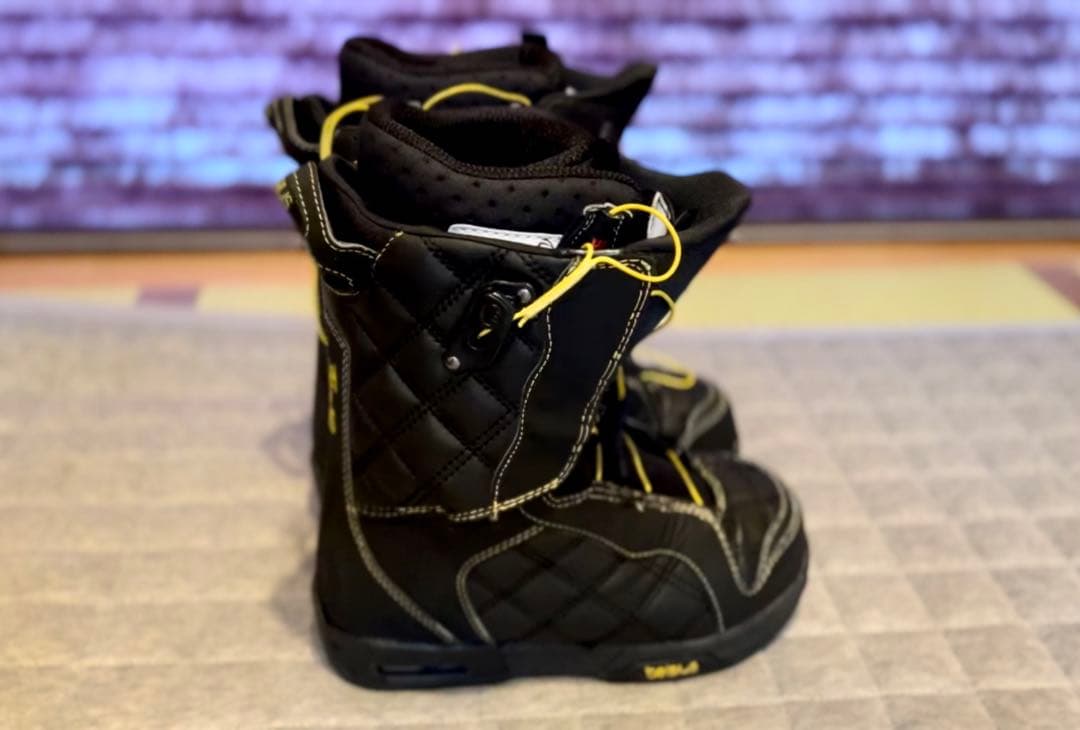 CELSIUS ブーツ23.5センチ