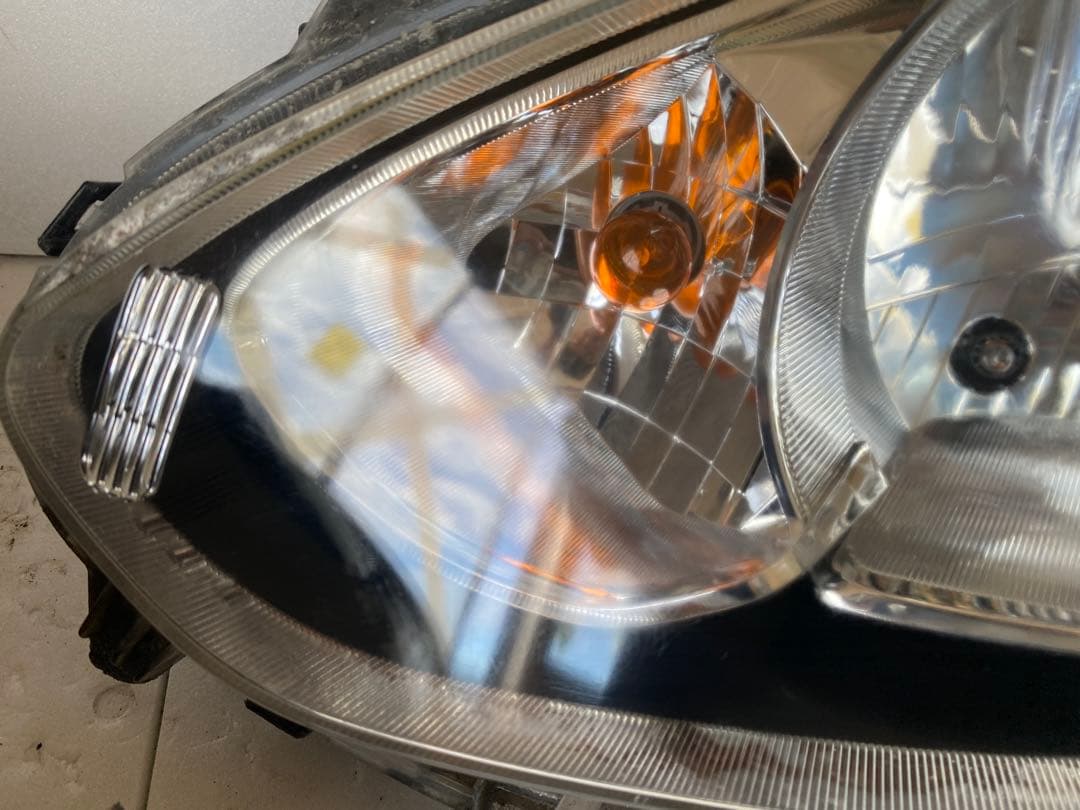 三菱 ミラージュ 純正 ヘッドライト 左右セット ハロゲン