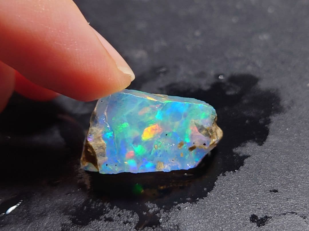 エチオピアウェロ産　チョーク　オパール　原石　鉱物標本