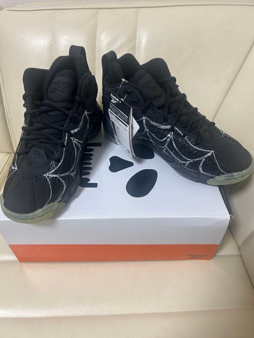 リーボック シャックノーシス スパイダーウェブ 新品タグ付き　25.5cm