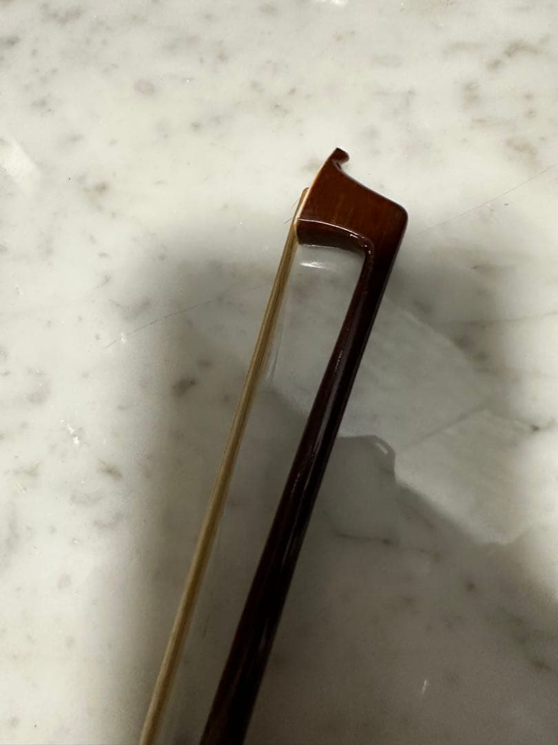 バイオリン弓 木製 4/4サイズ　61gram