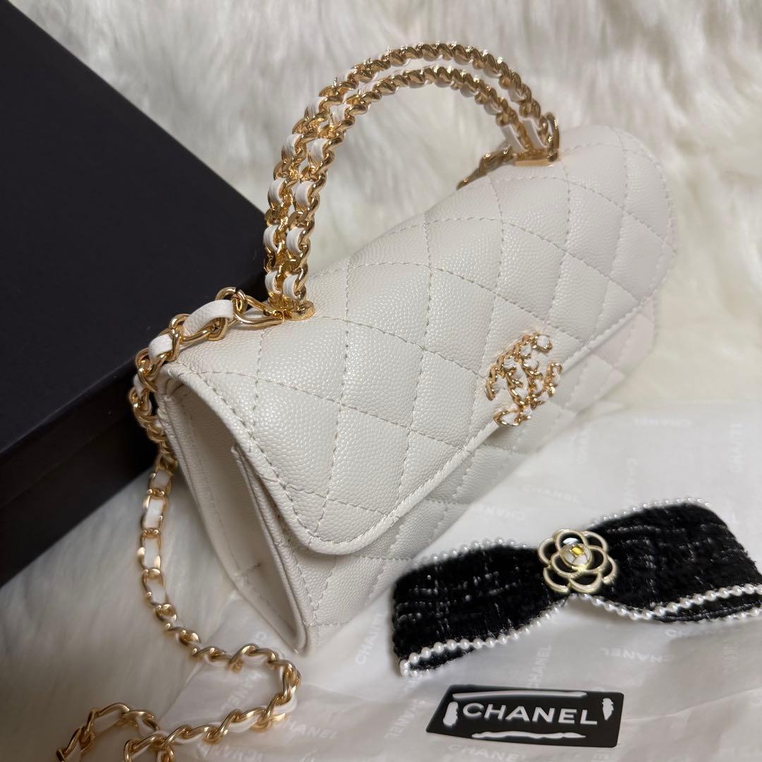 ら*ら様 CHANEL MAKE UPノベルティキルティングホワイトショルダー