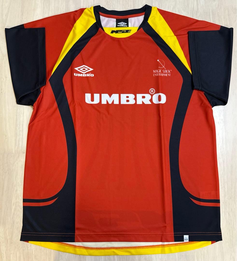 新品・未使用】アンブロ×マジックスティック　サッカージャージ Mサイズ　レッド