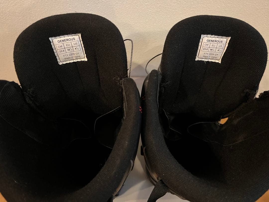 キスマーク　スノーボードブーツ　23㎝