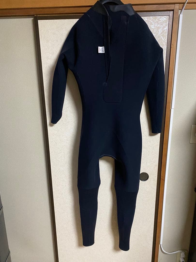 【最終値下】3ミリ　RASH黒ウエットスーツ　オーダー