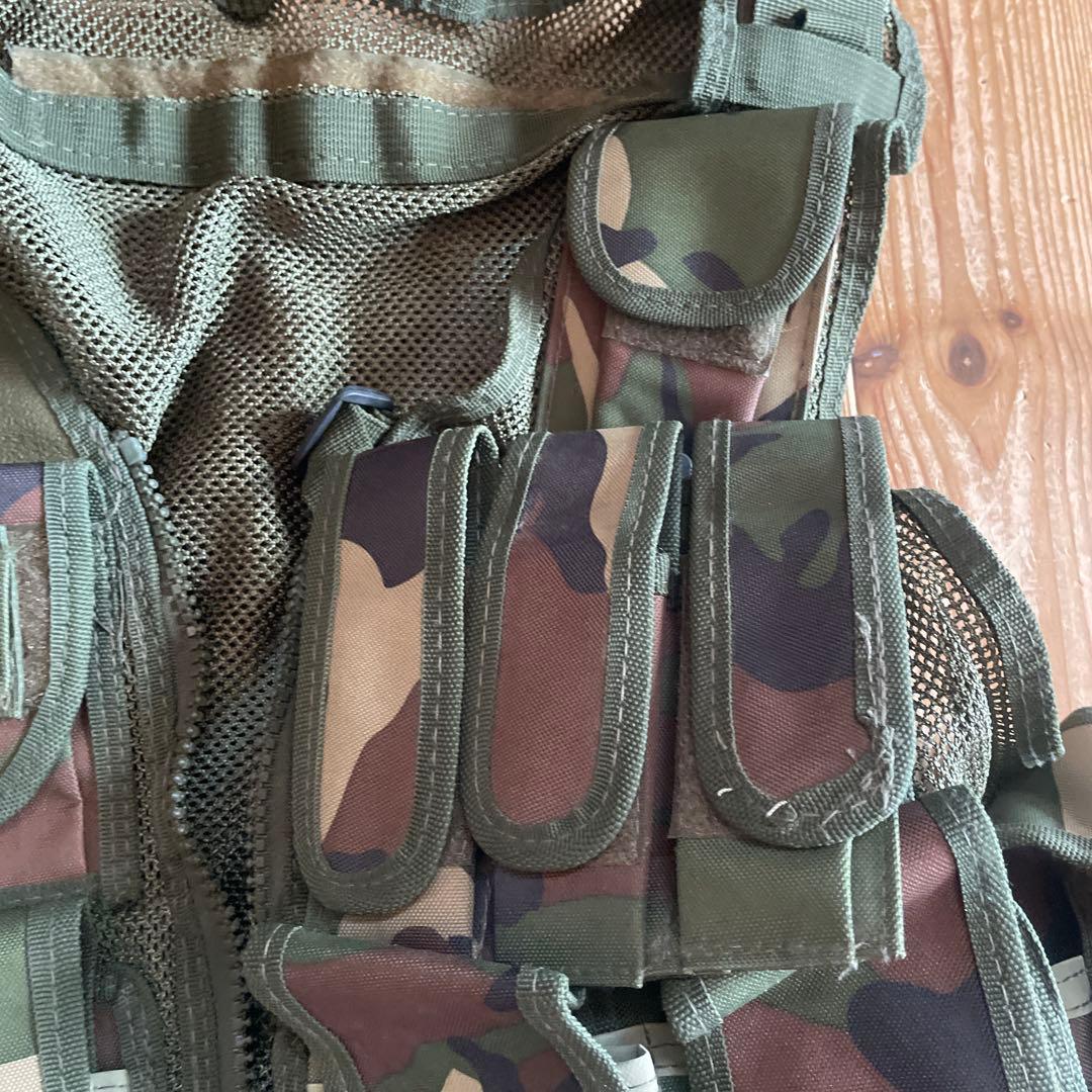 サバゲー　タクティカルベスト　狩猟ベスト
