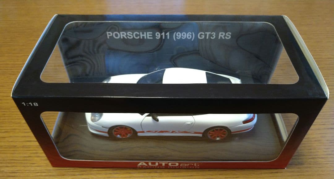 オートアート 1/18 ポルシェ911 GT3RS(996) レッド/ホワイト