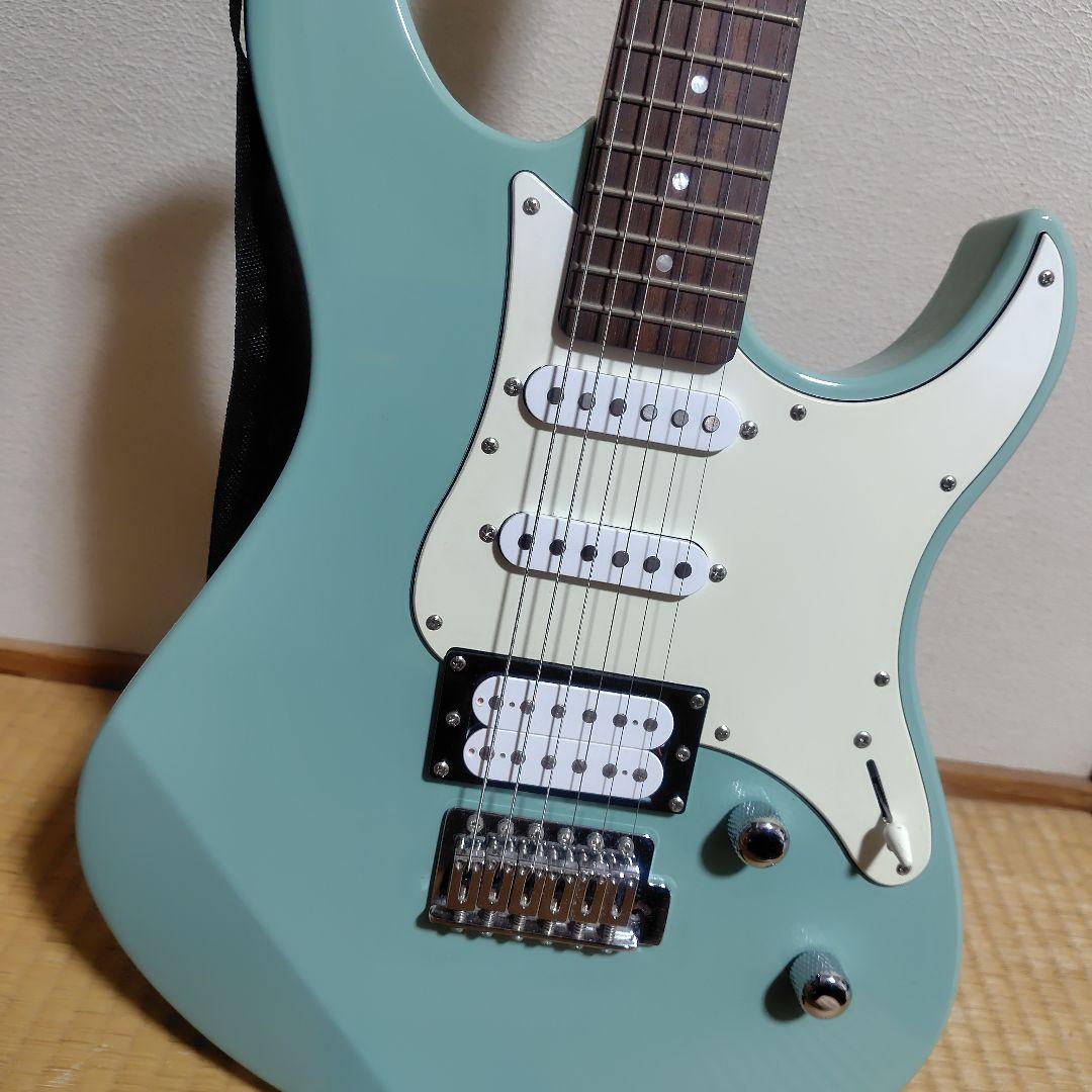 Yamaha PACIFICA112v エレキギター、ケース、シールドつき